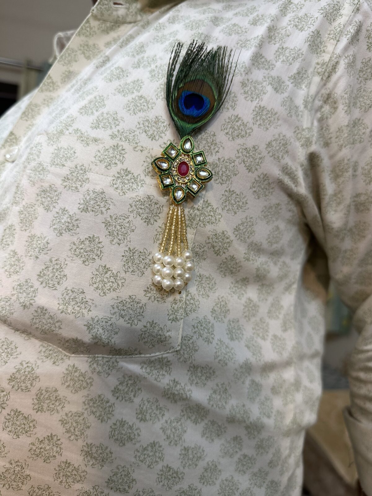 Kundan Brooch Wedding Gifts Baraati Swagat Gifts For Guests