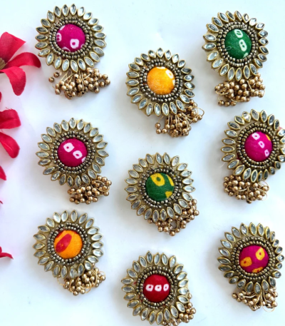 Bandhani Brooch Wedding GIfts Baraat Swagat Gifts